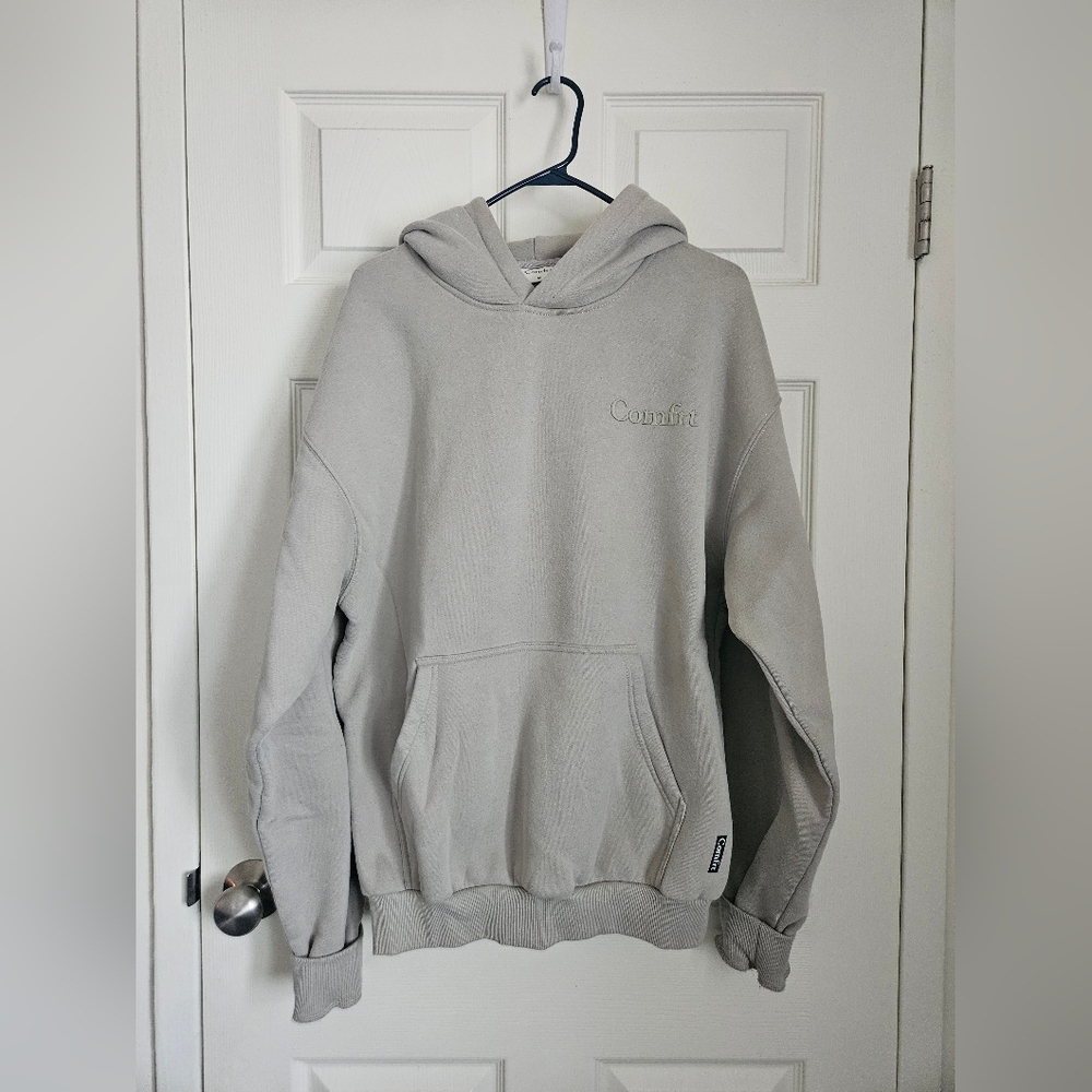 COMFRT Sweater